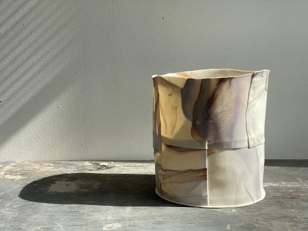 Medium round Vessel - brown marbled/agate series